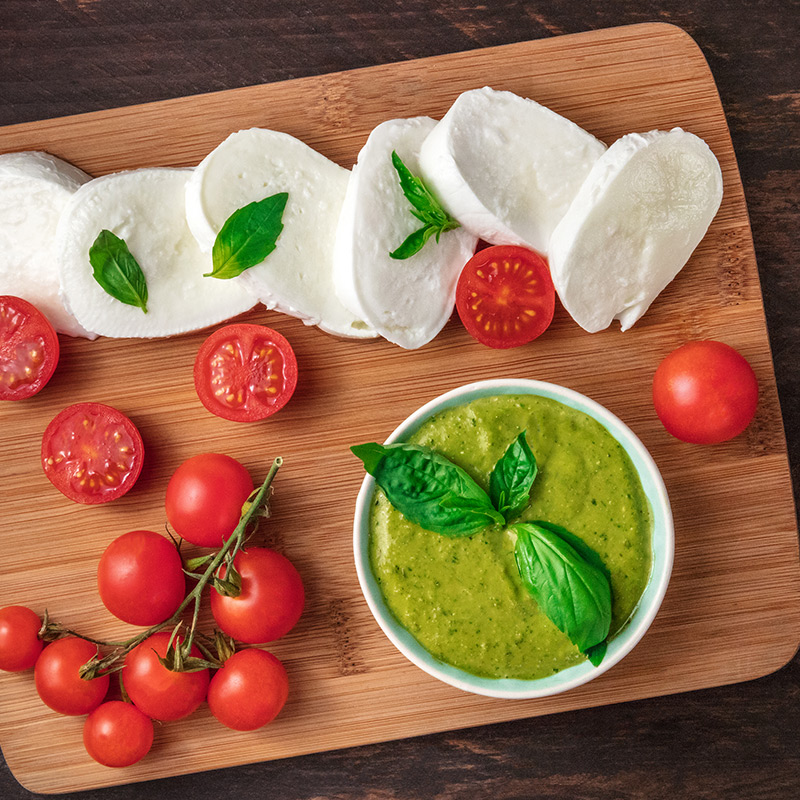 alles_voor_uw_party_buffetten_vegatarisch_buffet_mozzarella_tomaat_pesto