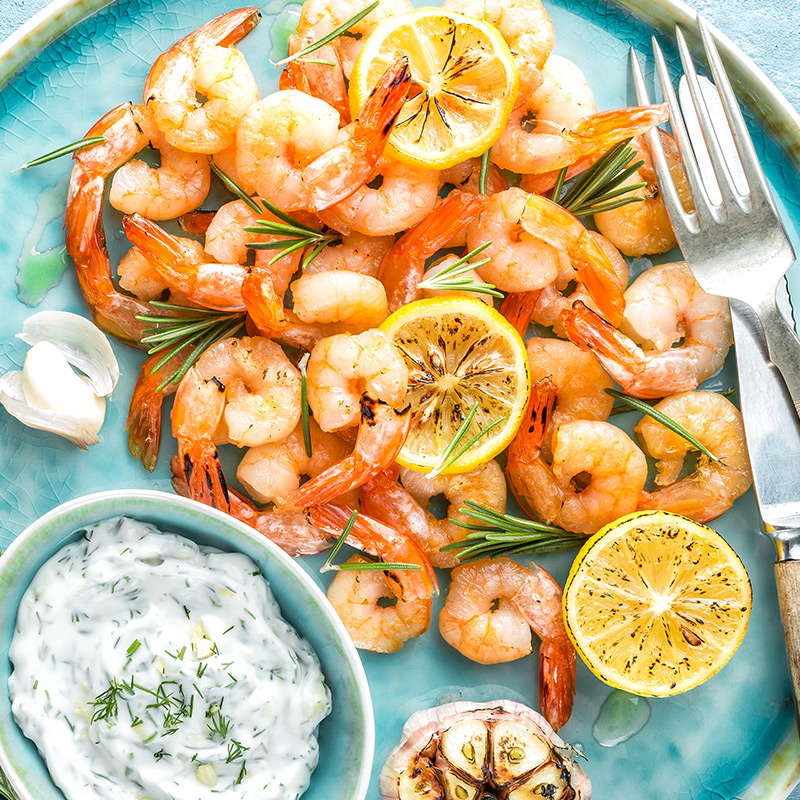 alles_voor_uw_party_buffetten_warm_en_koud_buffet_met_vlees_en_vis_gamba's_in_looksaus